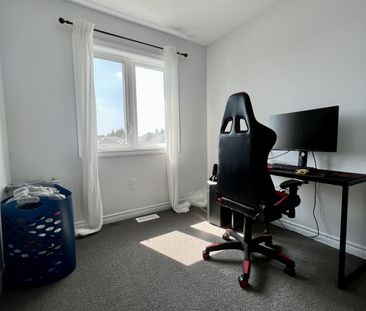 For Lease - 124 Compass Trail Unit# Unit 5, Cambridge, Ontario - Photo 4