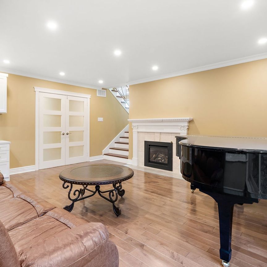 Maison à paliers multiples à louer à Westmount - Photo 1