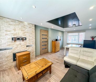 4 bedroom terraced house to rent - Photo 1