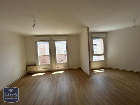 Location Appartement 1 pièce 44m² CHATEAUROUX 36000 - Photo 2