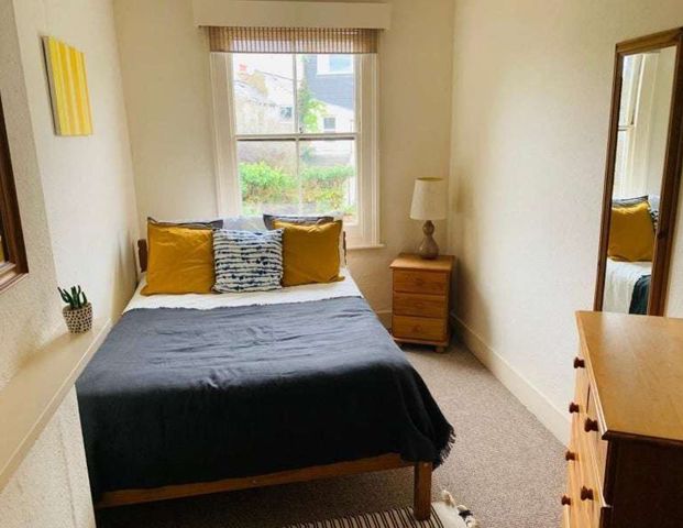 Acre Road Room 2 - Photo 1