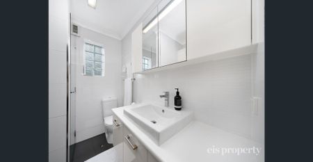 Convenient Ground Floor Apartment - Photo 3