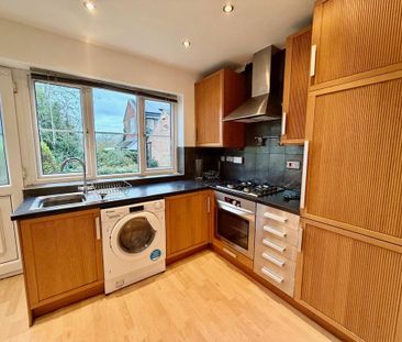 2 bedroom semi-detached house to rent - Photo 4