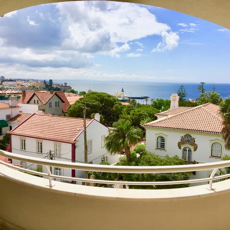 Apartamento T3 para arrendamento em localização Premium e a curta distancia das praias da costa do Estoril . - Photo 1