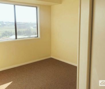 Practical 4-Bedroom Brick Home - Photo 5