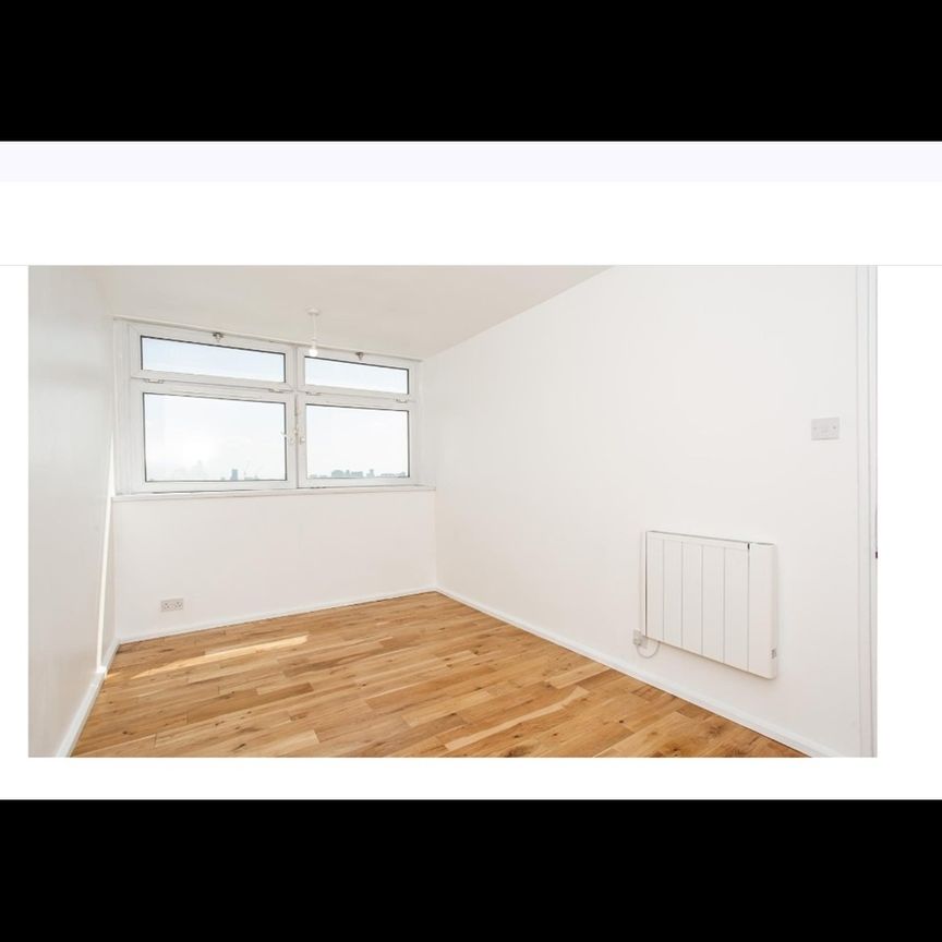 2 Bed Flat, Elmslie Point, E3 - Photo 1