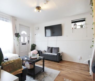 1 bedroom semi-detached house to rent - Photo 4