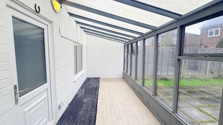 Hurstway Close, Preston - Photo 2