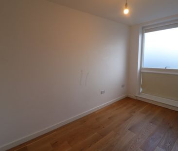 Regent House, Basildon - Photo 2