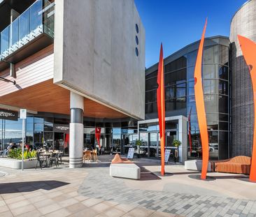 Light-Filled Modern Townhome in Denman Prospect - Photo 5