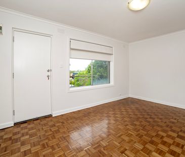 14/487 Kooyong Road, Elsternwick VIC 3185 - Apartment For Rent | Do... - Photo 2