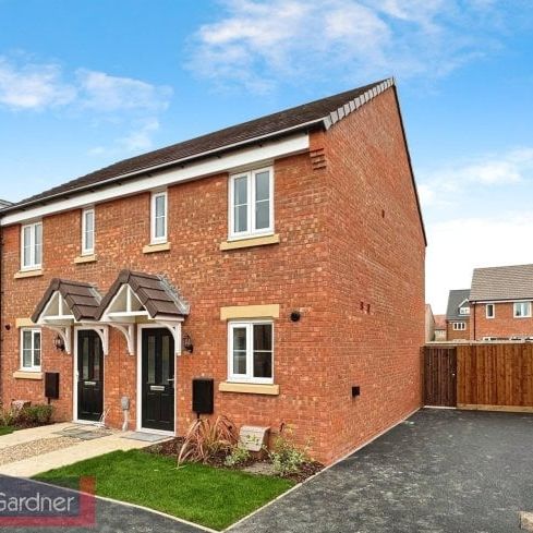 Lowfield Crescent, Littleport - Photo 1