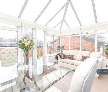 3 bedroom semi-detached house to rent - Photo 3