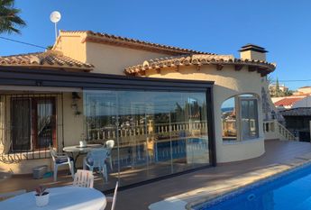 Villa for rent with 3 bedrooms and pool in Calpe for the winter season.