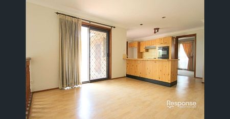 Spacious 3-Bedroom Home with Study in Matthew Pearce Catchment - Photo 5