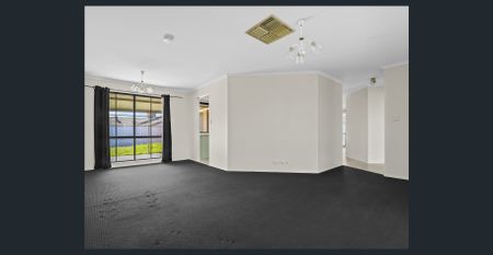 Family Home on a Beautiful Corner Block - Photo 3