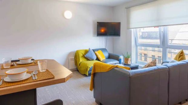 Gold En Suite - Photo 1
