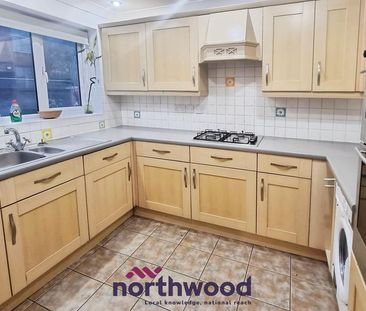 3 bedroom terraced house to rent - Photo 5