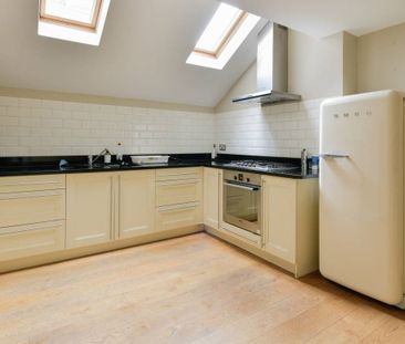 Room in a Shared House, Marville Road, SW6 - Photo 5