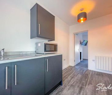 Studio to rent - Photo 5