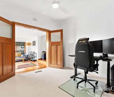 8 Killeen Avenue, Black Hill, Vic 3350 - Photo 6