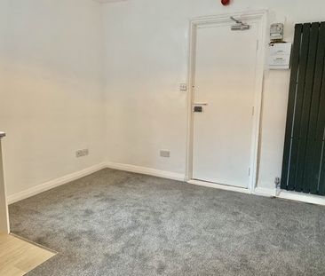 Woodborough Road, Nottingham, NG3 - Photo 2