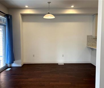 For Lease - 30 Times Square Boulevard Unit# 129, Hamilton, Ontario - Photo 3