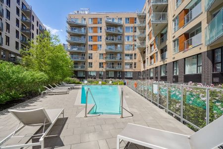 350 Rue Eleanor, #511 - Photo 3