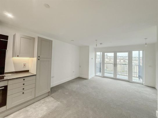Flat 63, 5 Martin Court, Hastings - Photo 1