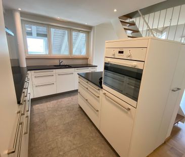 Heimelige Dachwohnung mit Cheminée - Foto 3