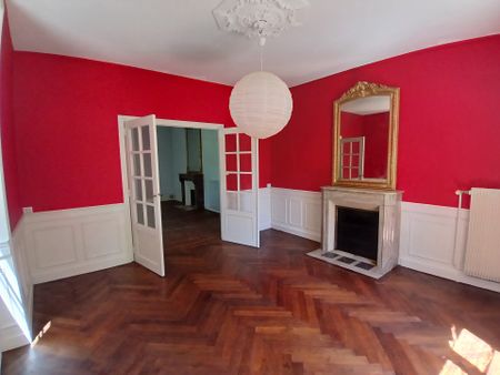 Maison - 8 pièces - 171,91 m² - Bonchamp-lès-Laval - Photo 4