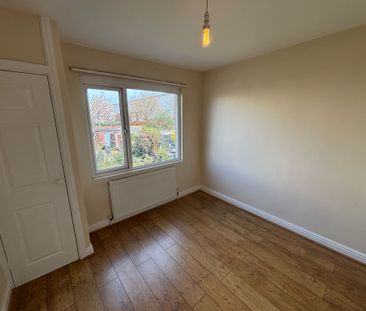 Torrington Avenue, Tile Hill - Photo 6