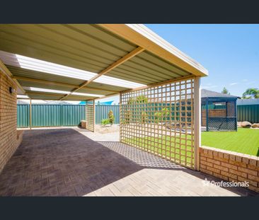 32 Skylark Retreat, Ballajura, WA 6066 - Photo 2