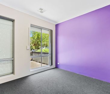 92 Thornbill Crescent, - Photo 3