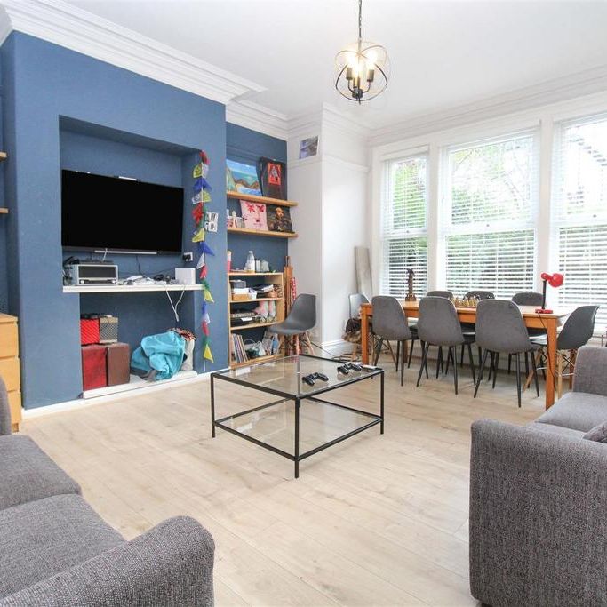 7 bedroom terraced house to rent - Photo 1