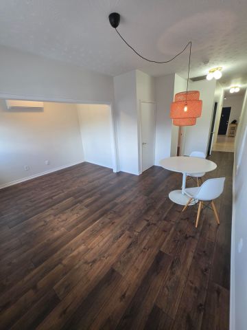 For Lease - 359 Barton Street Unit# Second Floor, Hamilton, Ontario - Photo 4