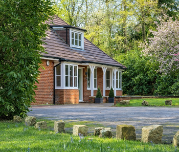 6 bedroom detached house to rent - Photo 1