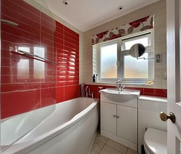 3 bedroom terraced house to rent - Photo 6