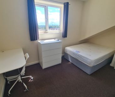 5 Bed - 129 Victoria Road, Hyde Park, Leeds - LS6 1DU - Student - Photo 6