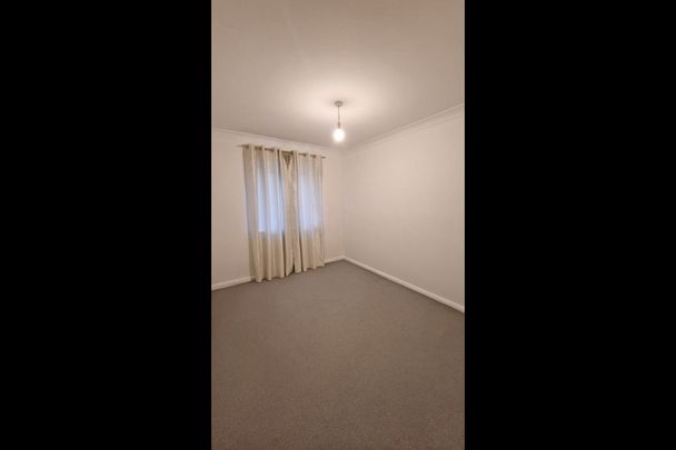 2 Bed Flat, Lundy Lane, RG30 - Photo 1