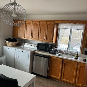 Grand logement au 2e étage d’un duplex, 5 ½, 1250pc. - Photo 2