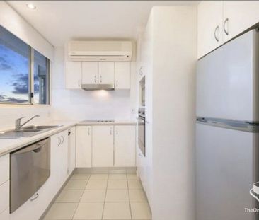 River View Living in New Farm | Modern 1-Bedroom Only $580/week - Photo 3