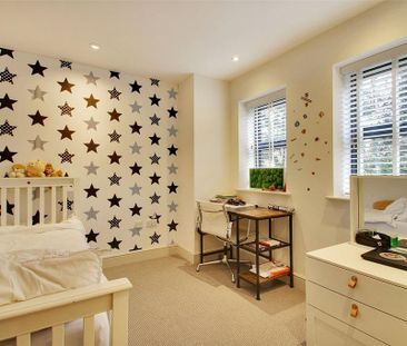 3 bedroom end of terrace house to rent - Photo 4