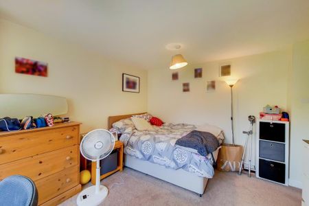 3 bedroom terraced house to rent - Photo 3