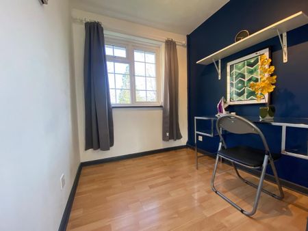 3 bedroom terraced house to rent - Photo 4