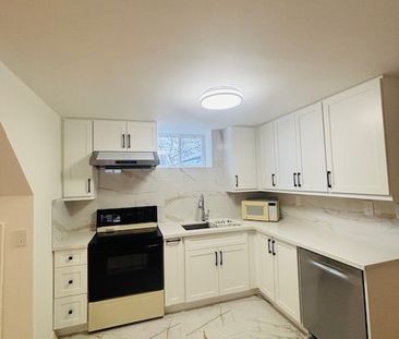 For Lease - 1 Ottawa Court, Aurora, Ontario - Photo 4