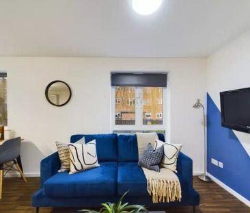 3 Bedroom House - Photo 2