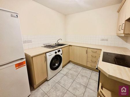 2 bedroom flat to rent - Photo 2