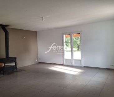 Location Maison 4 pièces 89m² FIGANIERES 83830 - Photo 1