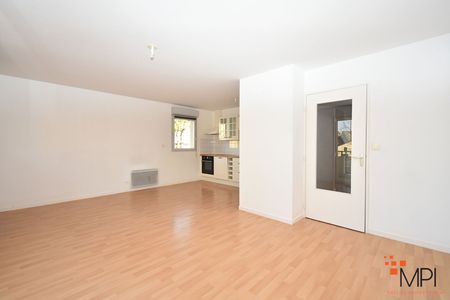 Location Appartement 4 pièces 73m² - Photo 2